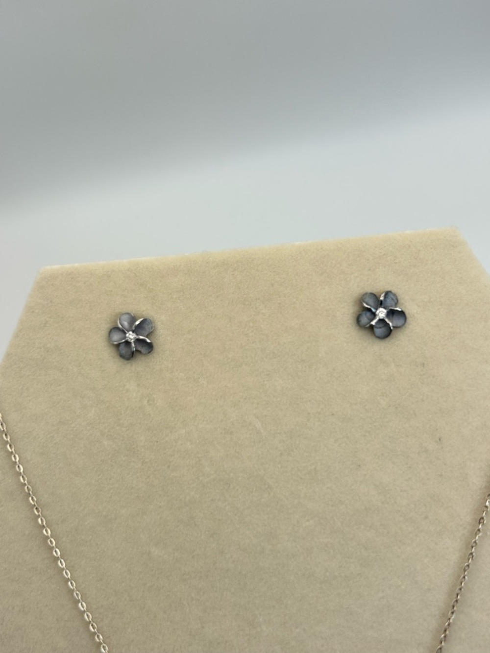 Sterling Silver Plumeria Necklace Earrings Set Stamped 925 Smoky Gray Studs - Picture 5 of 15